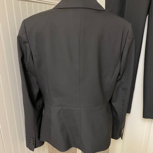 Beautiful Kasper black suit with jacket and pants, fully lined, size 12 - Picture 3 of 16